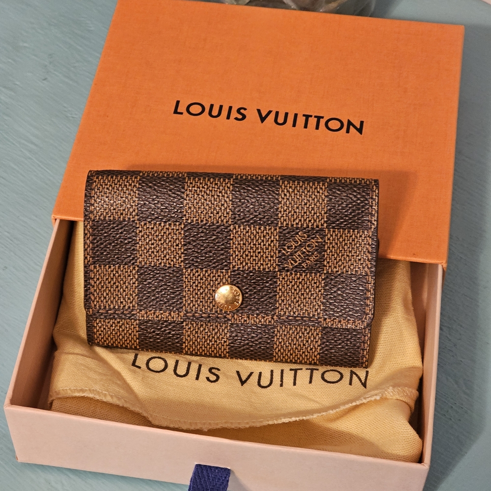 Louis Vuitton Damier Ebene 6 Key Holder